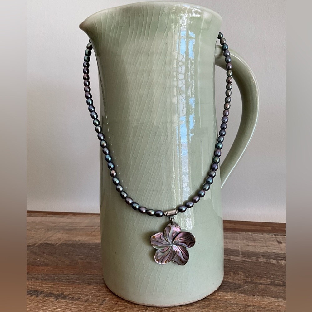 16" Peacock Pearl and Abalone Shell Necklace